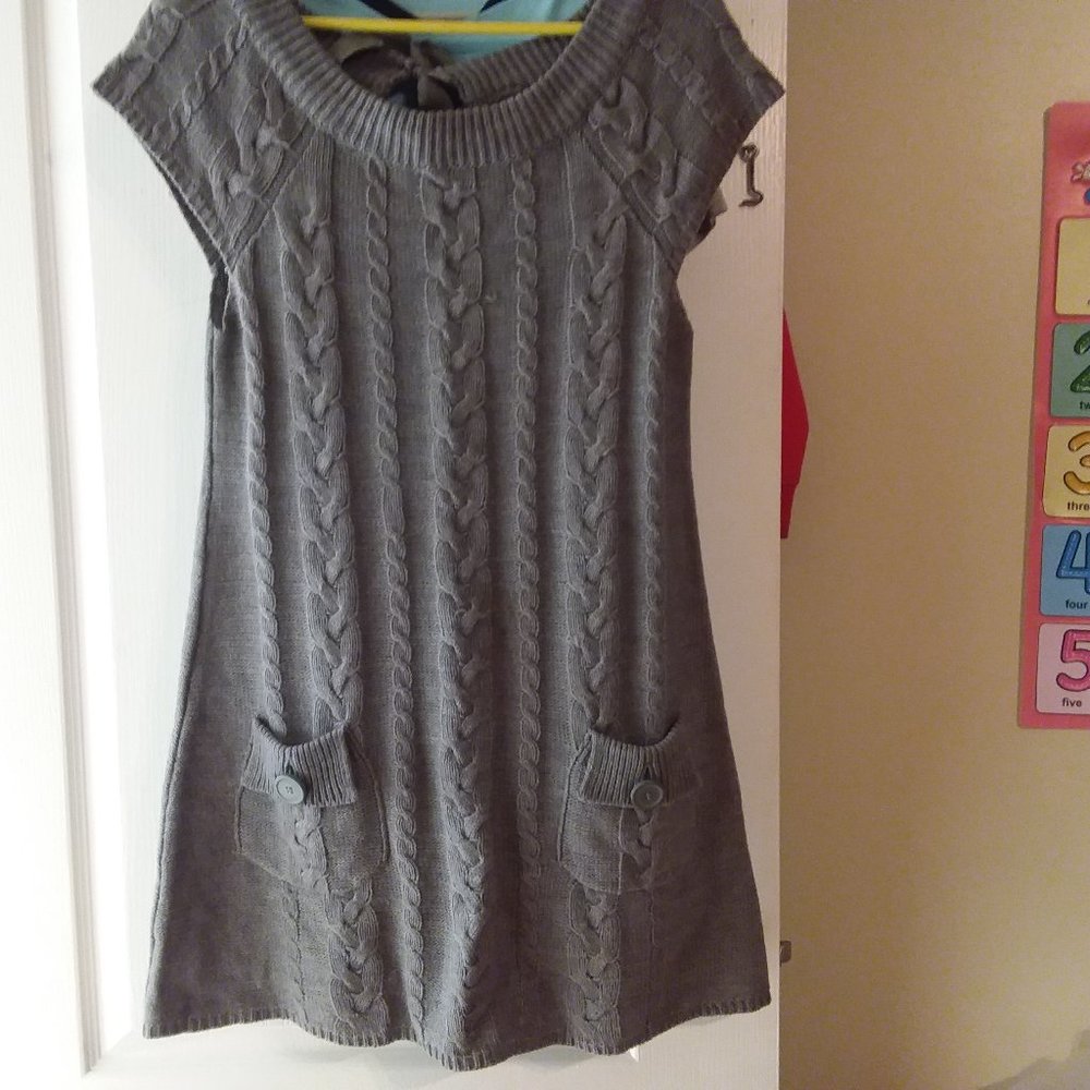 Beautiful grey knit dress in size Large